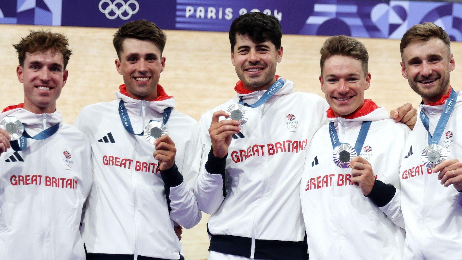 Ollie Wood, Ethan Vernon, Charlie Tanfield, Ethan Hayter and Dan Bigham with their silver medals on the podium