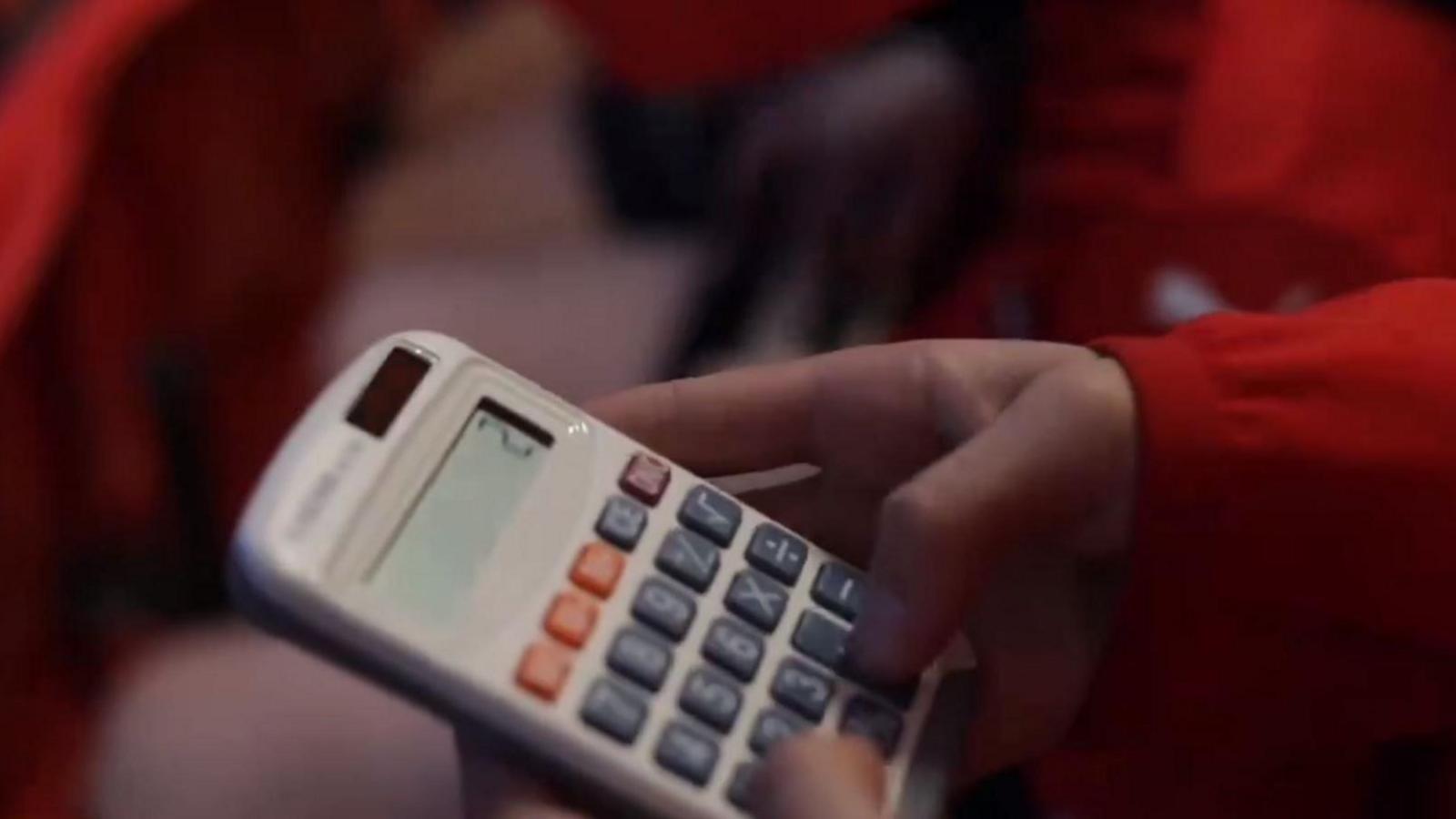 Fan using a calculator