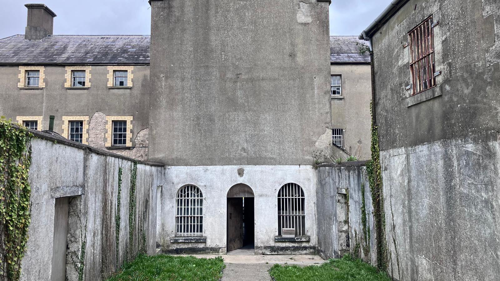 ENCLOSURE in Ballynaleck