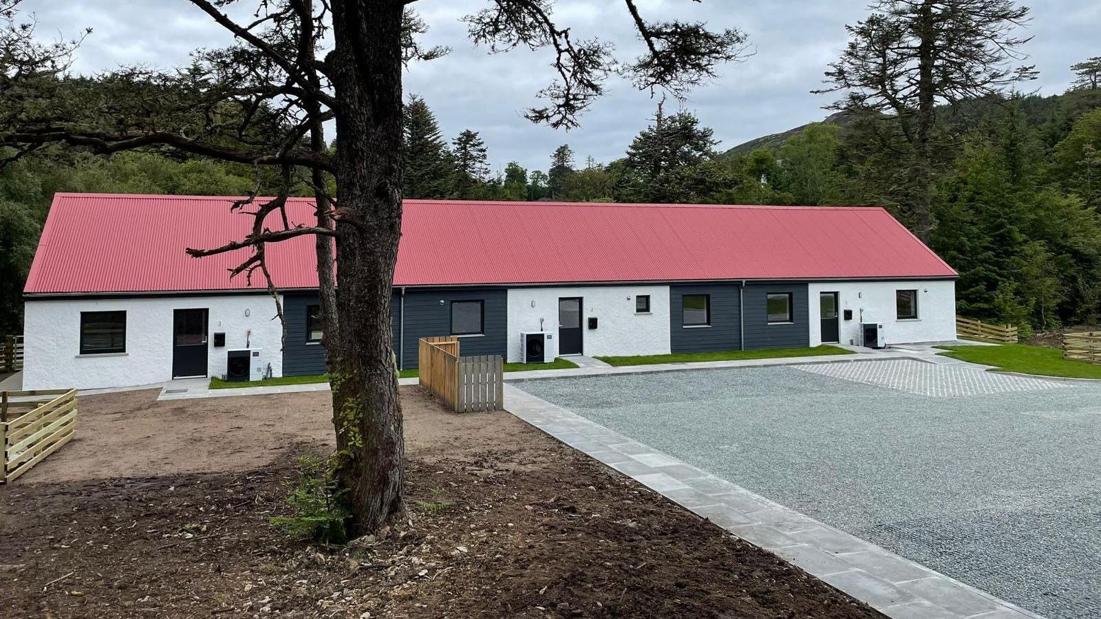 Taighean ùra Ratharsair