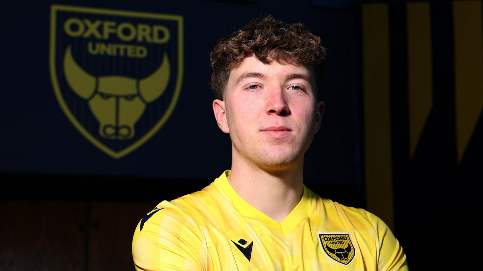 Ole Romeny poses in his Oxford United shirt