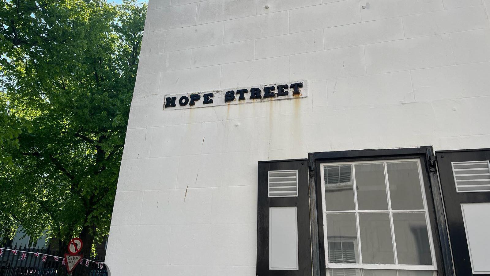 3 Hope Street Jersey