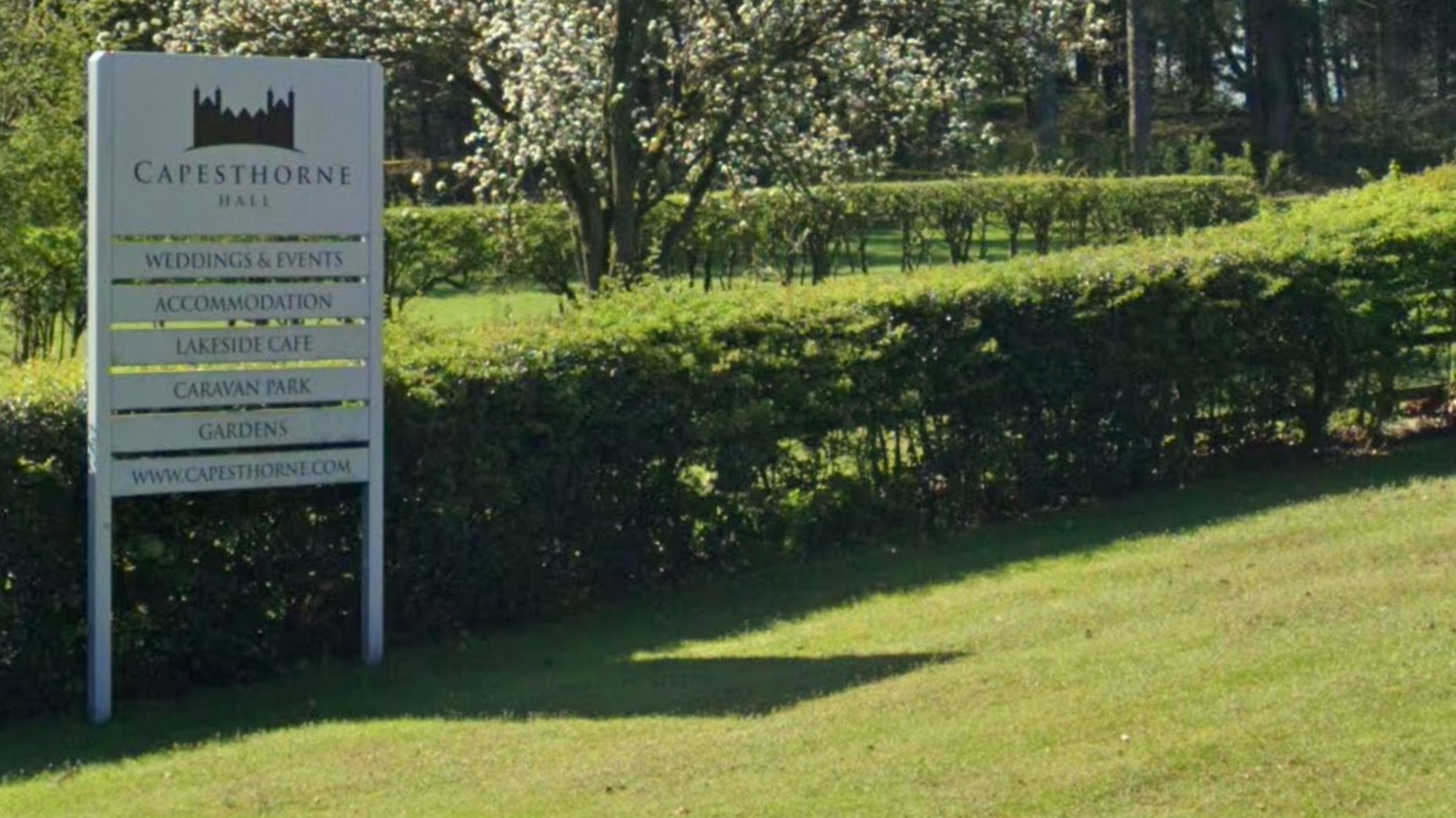 Capesthorne Hall sign