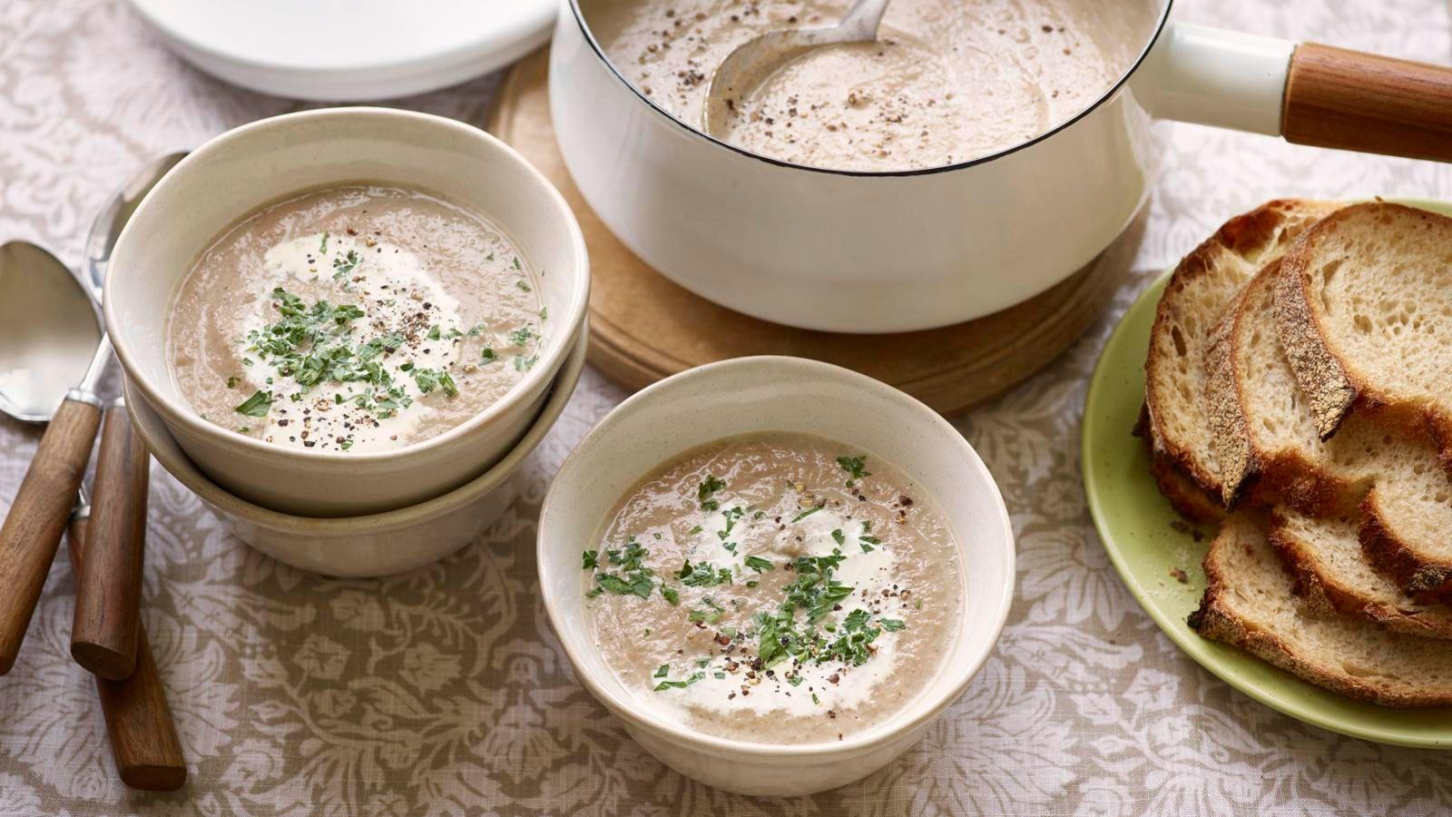 Chestnut mushroom soup