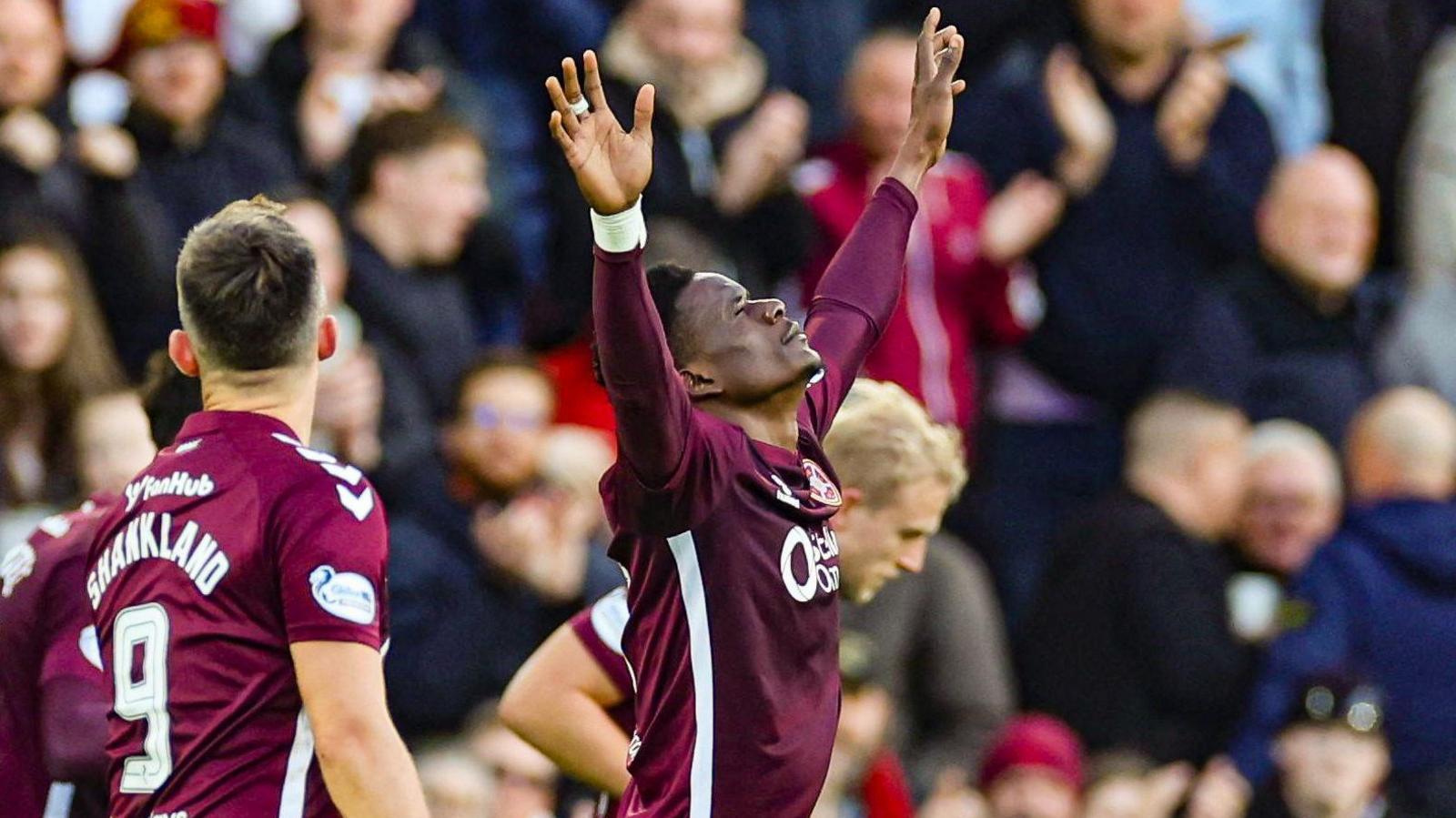 Hearts' Lawrence Shankland and Pierre Landry Kabore celebrate
