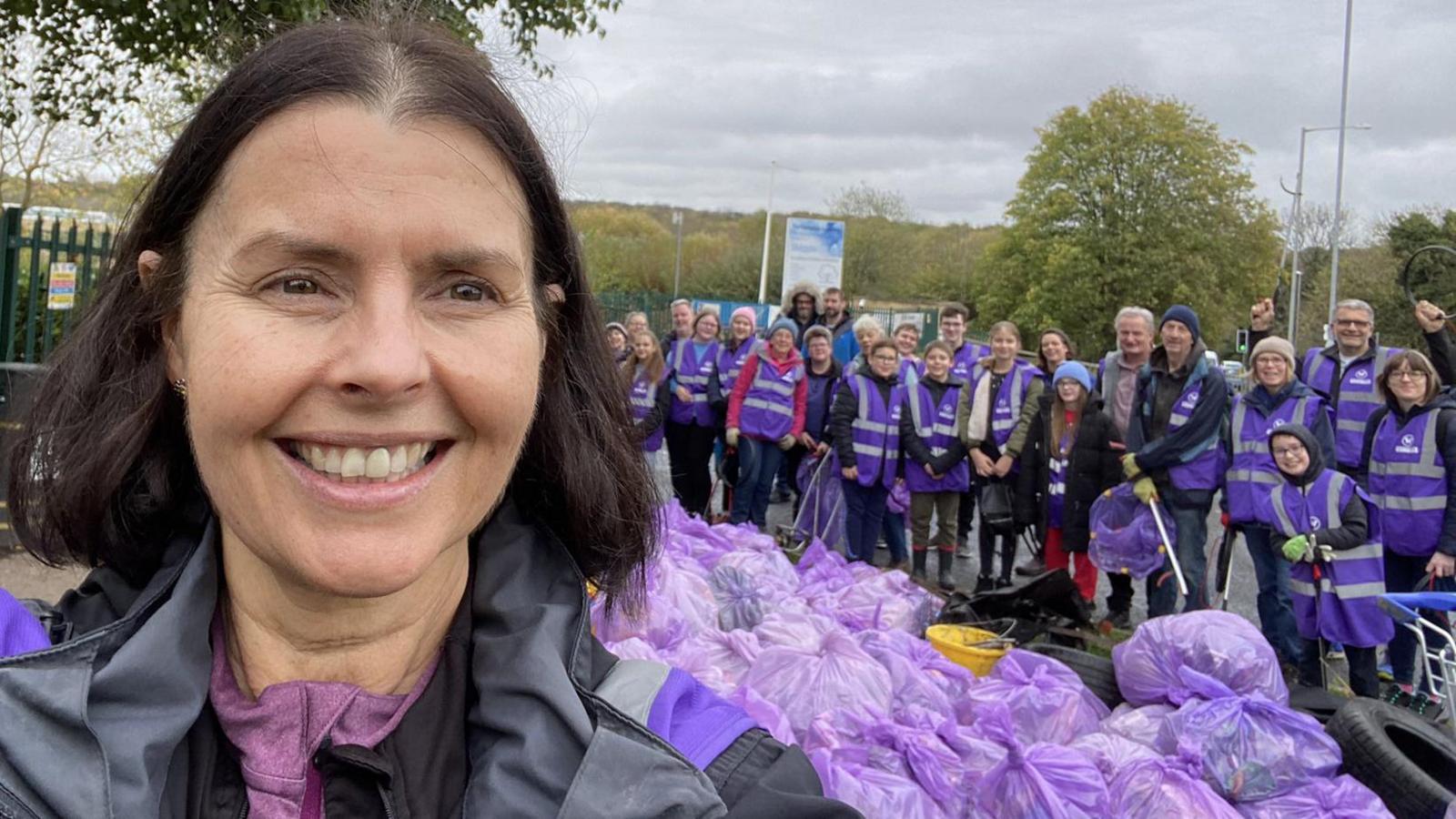 Nicola Elliot with volunteers out collecting rubbish from Northants Litter Wombles