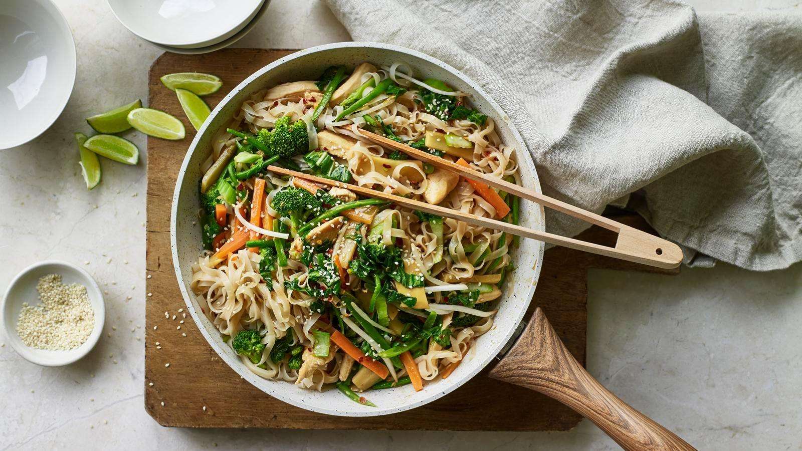 Low-FODMAP chicken and vegetable satay noodles