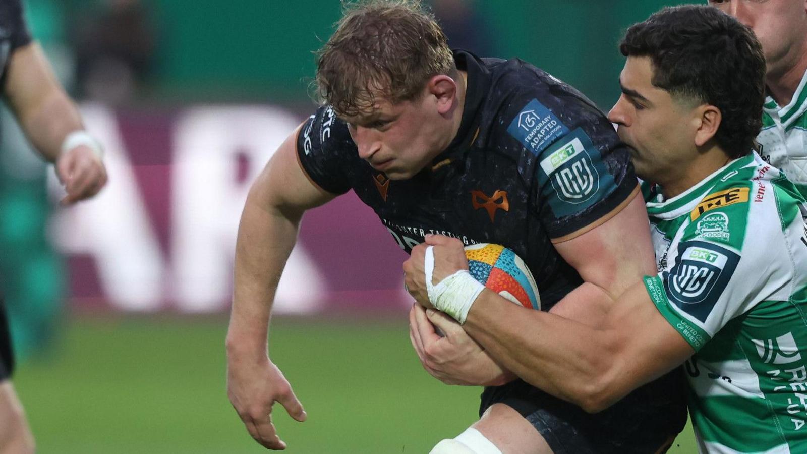 Jac Morgan carries the ball for Ospreys against Benetton
