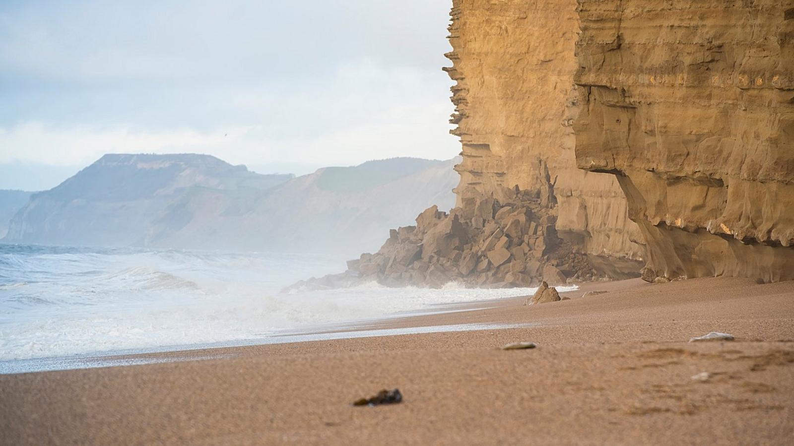 The large rockfall near Hive Beach