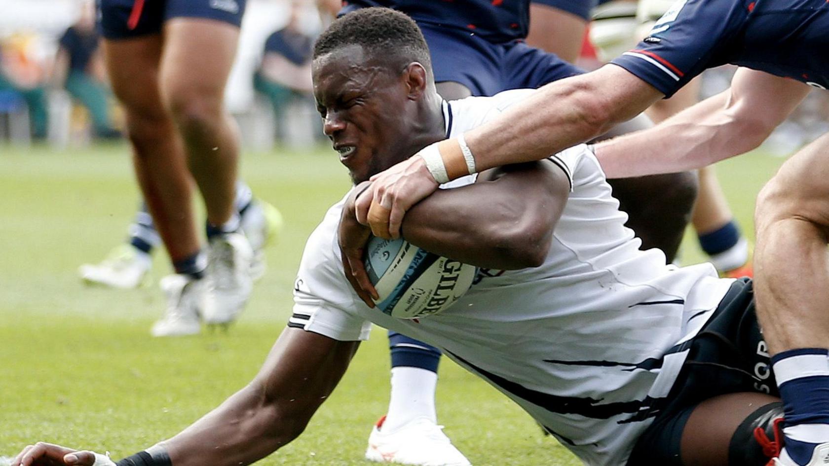 Mao Itoje scores a try for Saracens against Bristol