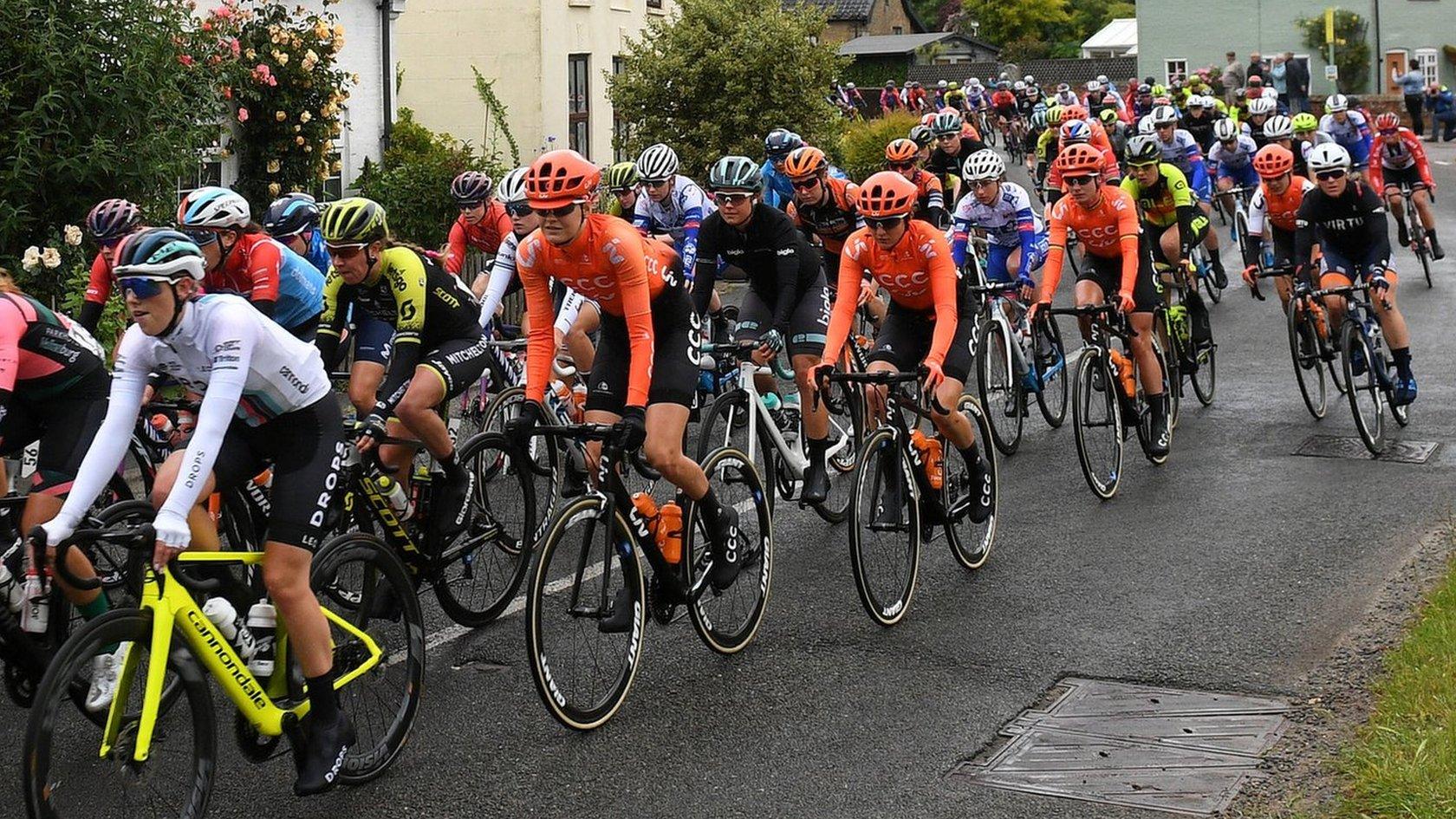 Women's Tour in Holton