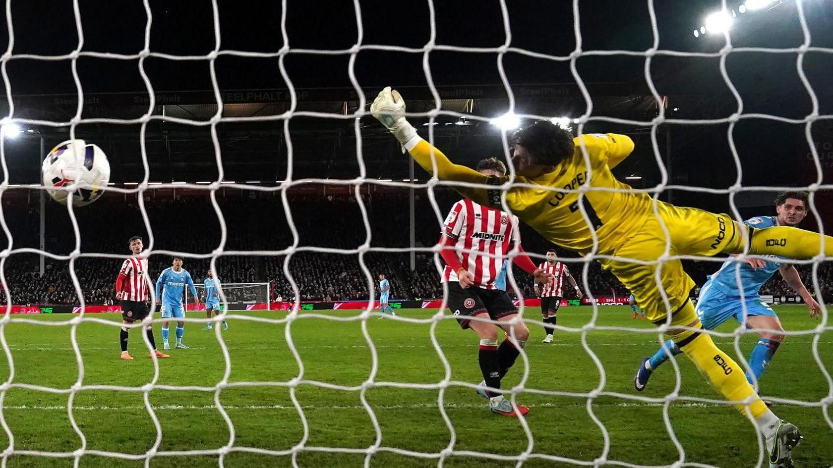 Sheffield United 1-2 Coventry City: Frank Lampard's side go five points clear - BBC Sport