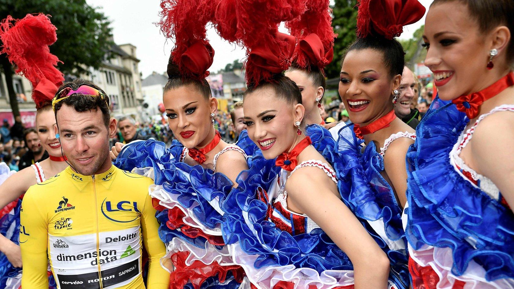 Mark Cavendish at the start of stage two