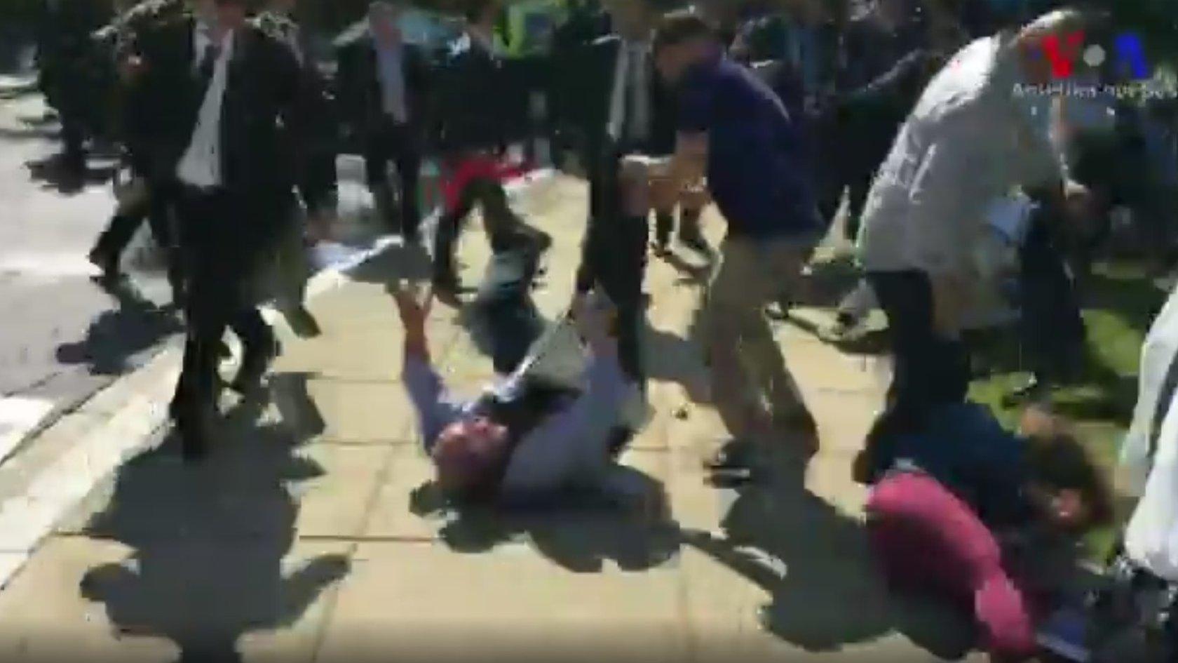 Image of the clashes outside the Turkish embassy in Washington