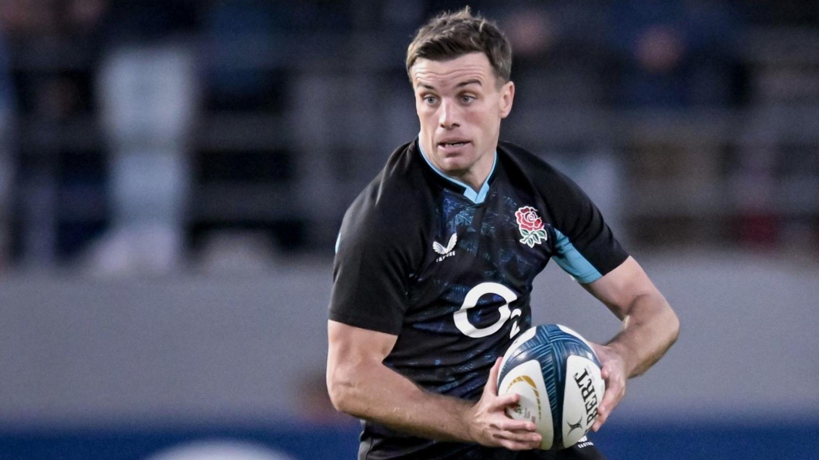 George Ford runs with the ball against Argentina