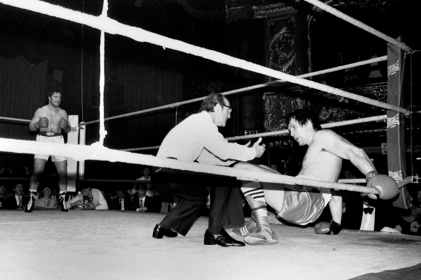 Knocking out Belgian Heavyweight Al Syben in the first round in London