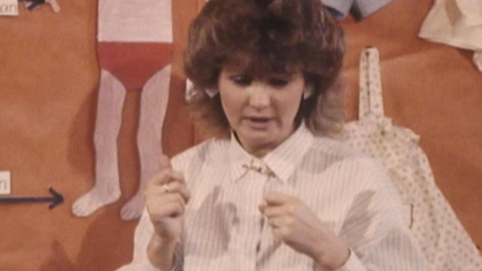 Rosemary Ward a' teagasg sna h-ochdadan 