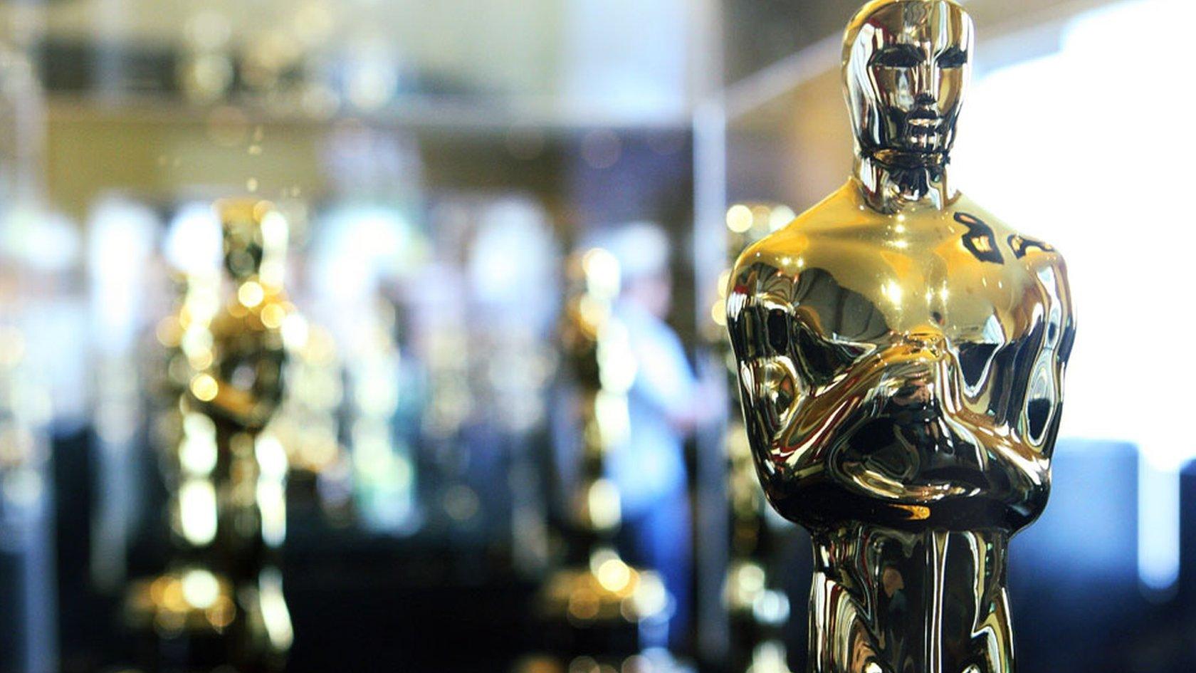 Oscar statuette