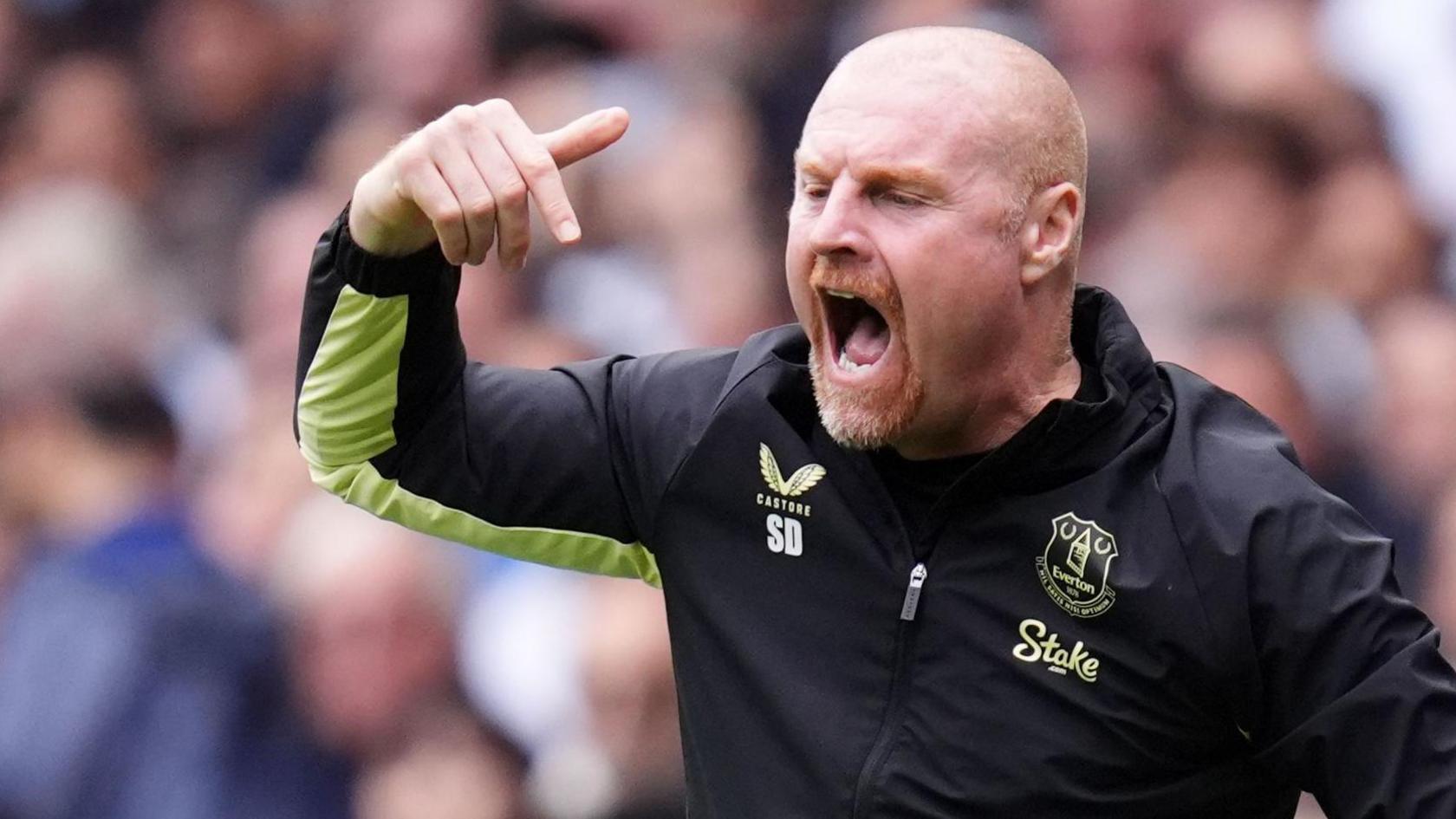 Sean Dyche shouts from the touchline during an Everton match