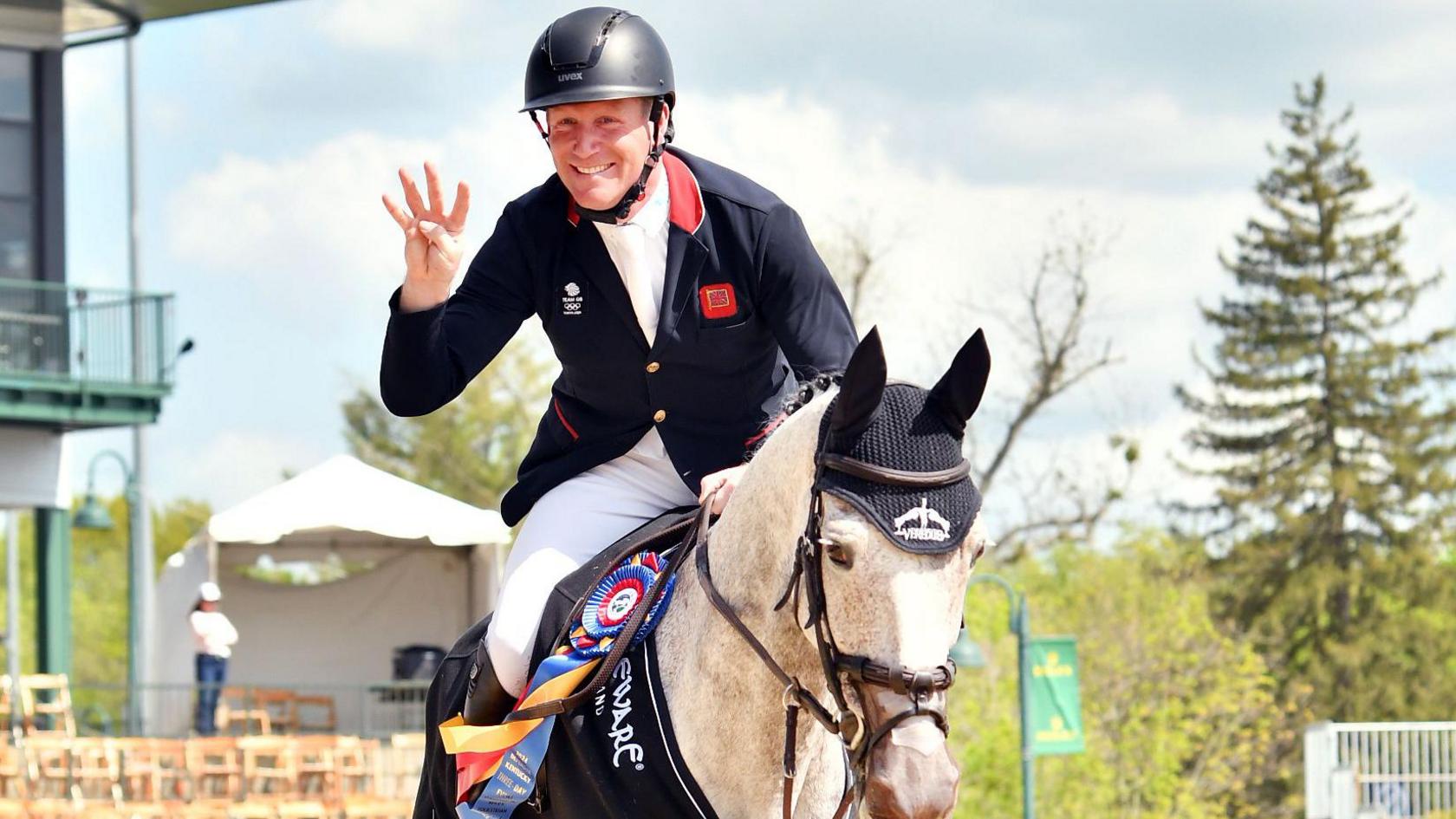 Oliver Townend on his horse Cooley Rosalent