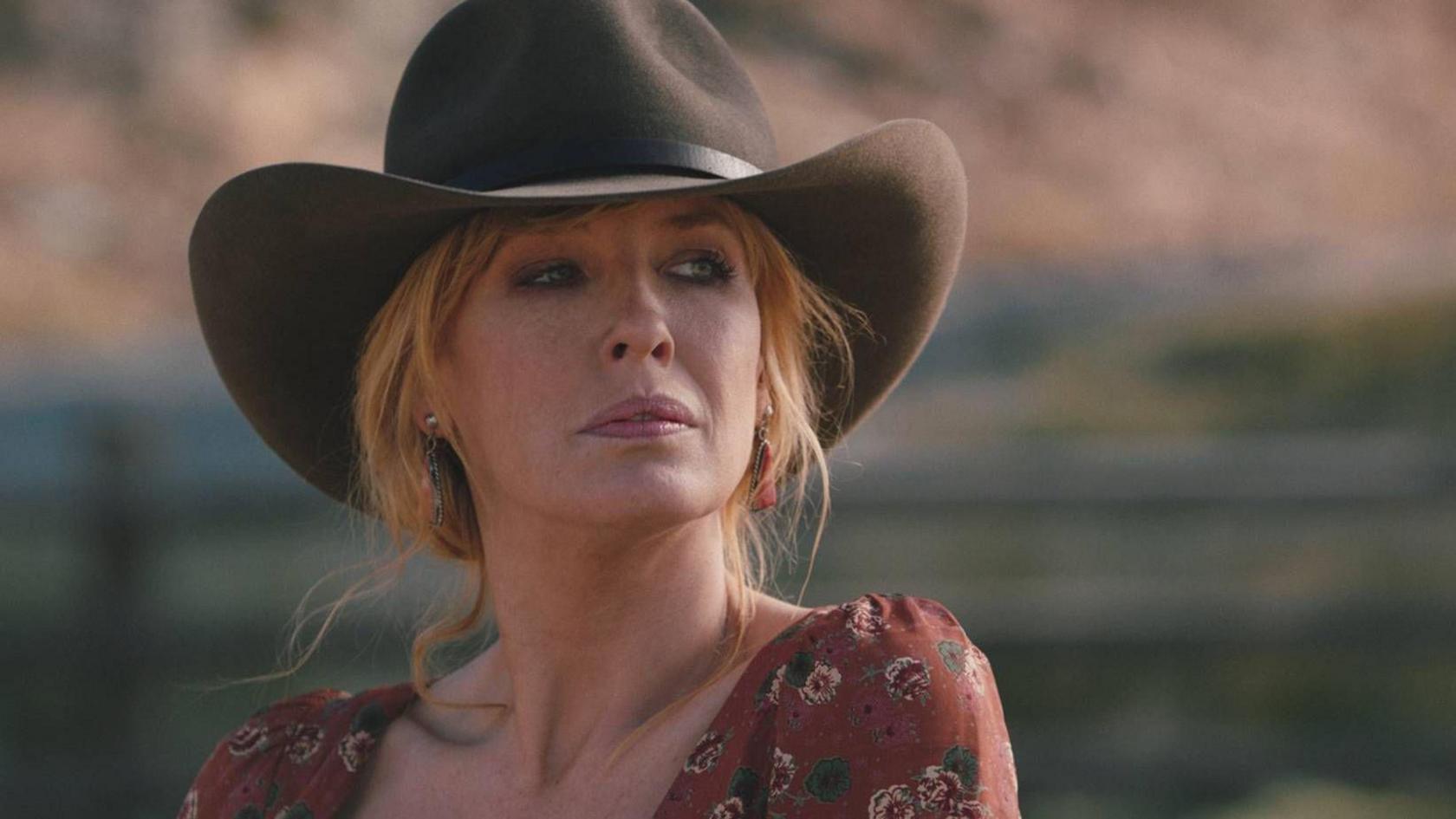 Kelly Reilly in Yellowstone 