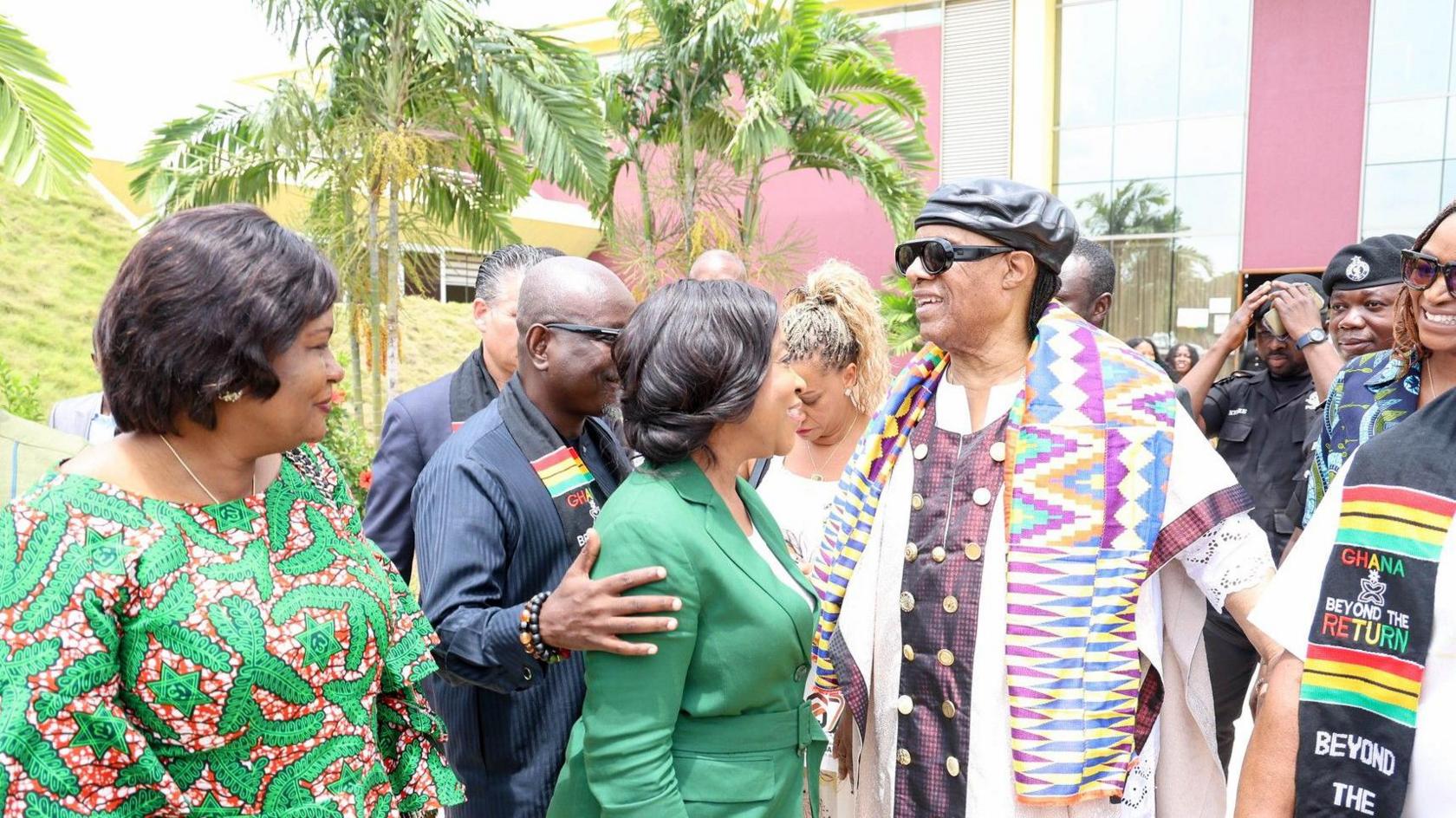 Wonder wore a top made of traditional Ghanaian fabric for the ceremony