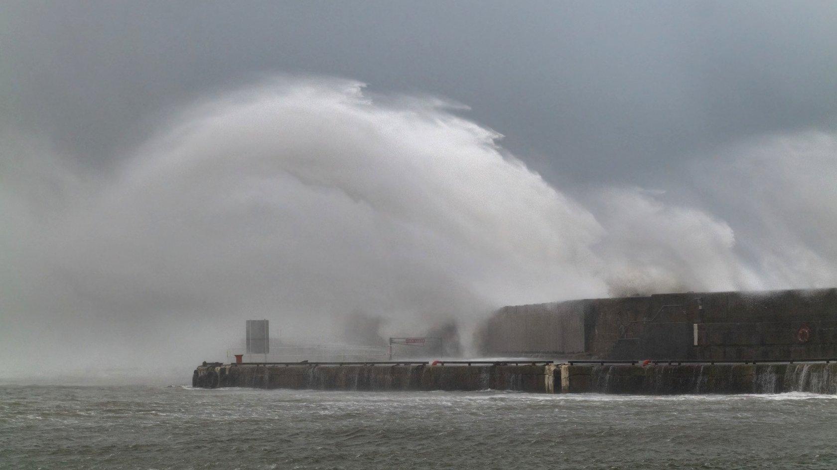 waves at Buckie