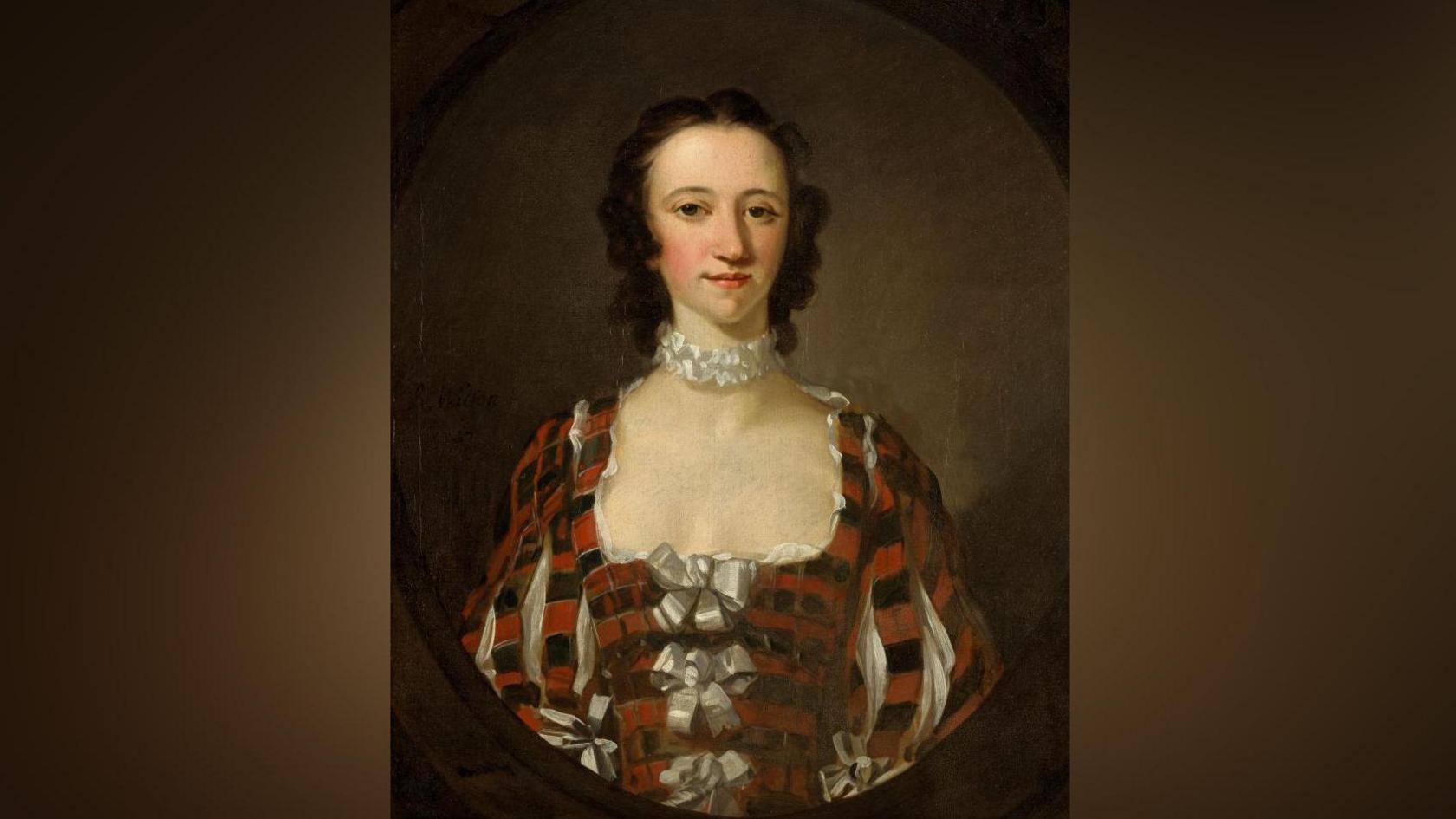 Flòraidh NicDhòmnhnaill