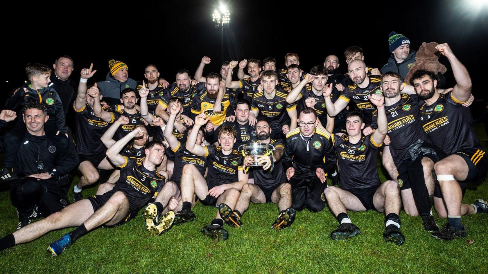 Erne Gaels celebrate