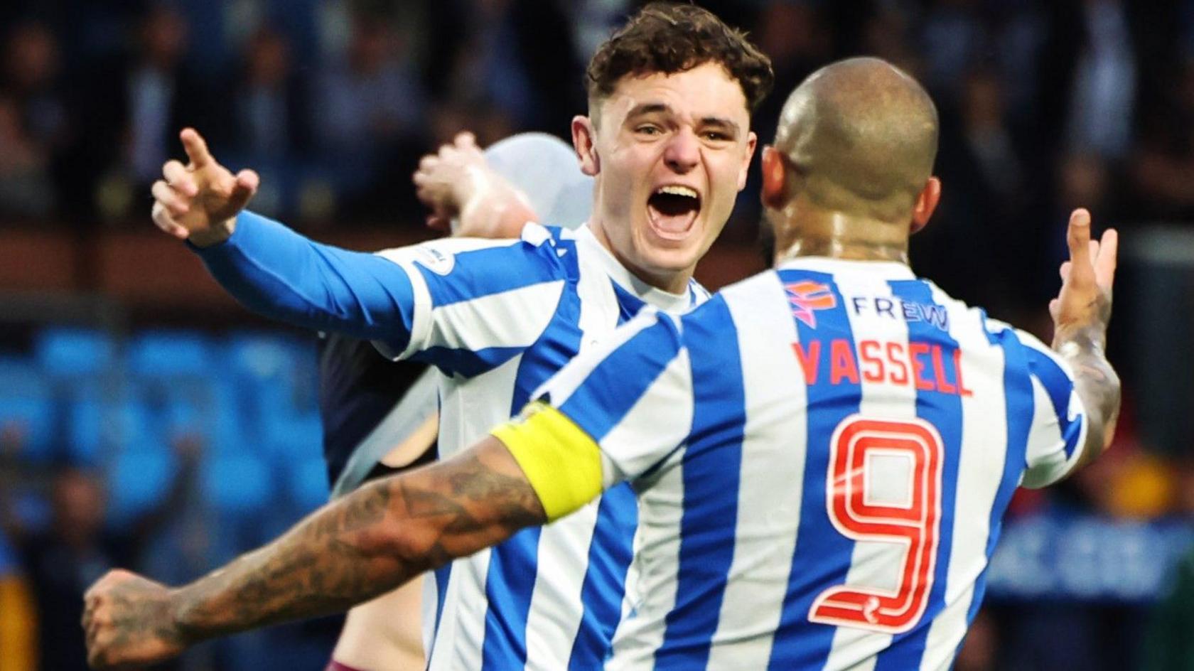 Bobby Wales celebrates with Kyle Vassell after scoring for Kilmarnock