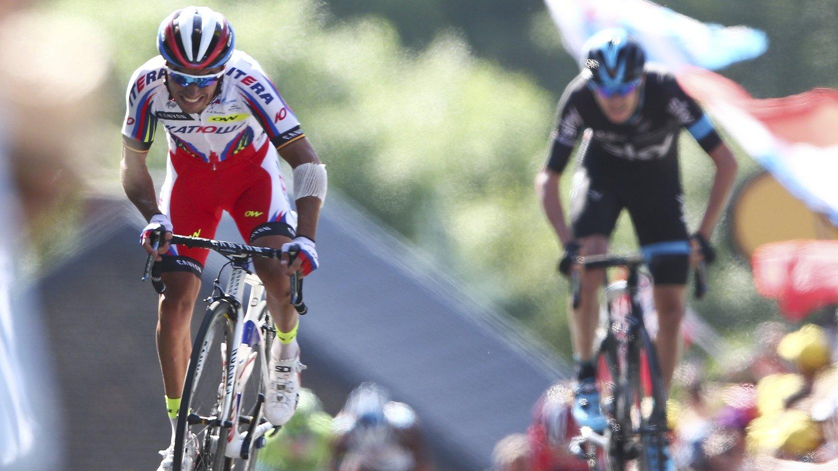 Joaquim Rodriguez wins ahead of Chris Froome