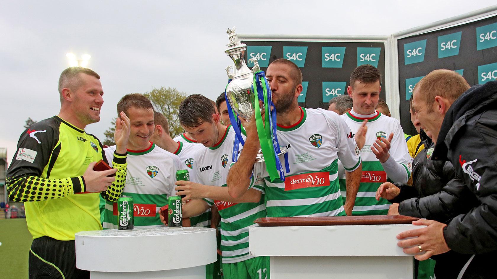 TNS celebrate winning the Welsh Cup in 2015