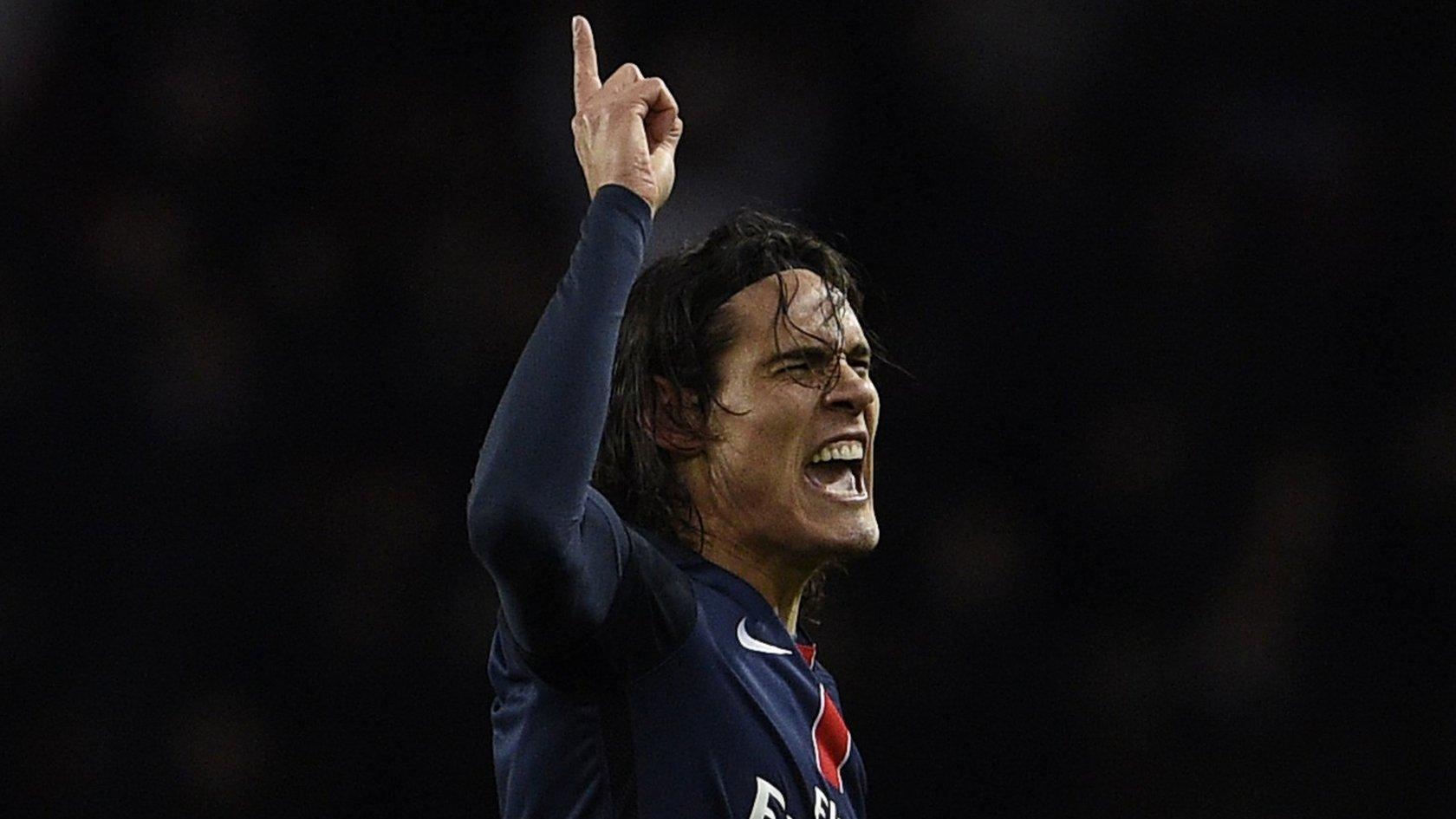 PSG's Edinson Cavani celebrates