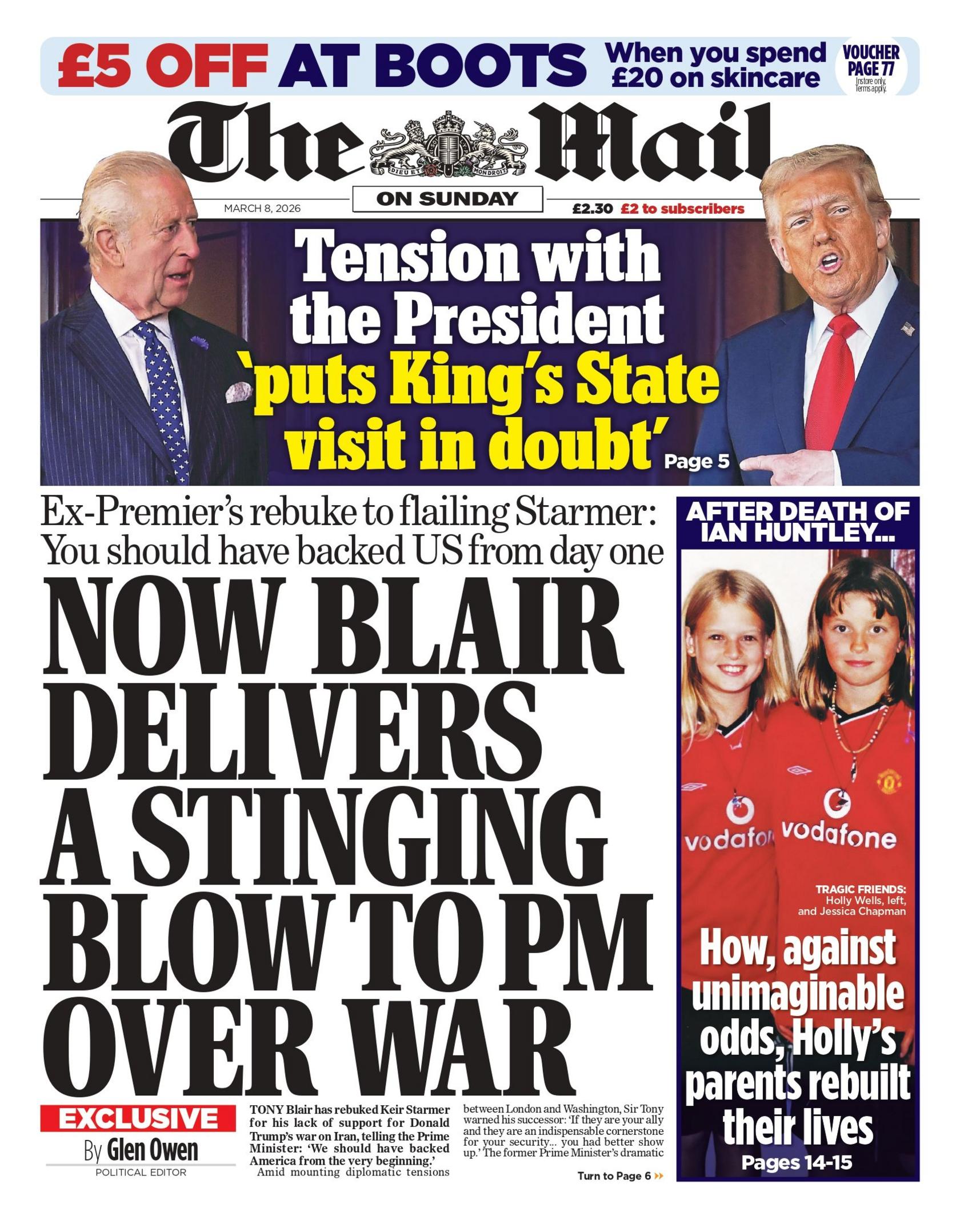 Në faqen e parë të gazetës Mail shkruan: “Tani Blair i jep një goditje të fortë kryeministrit për luftën.”