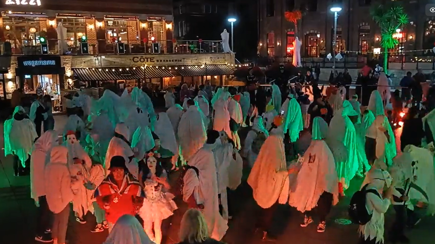 Dorchester Hundreds to don bed sheets for most ghosts record attempt