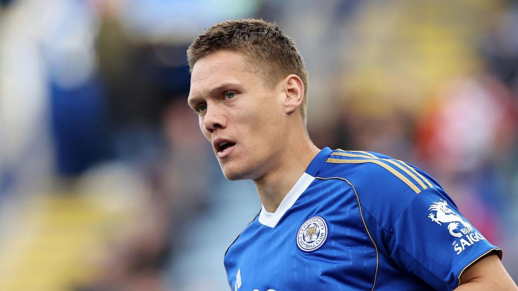 Jannik Vestergaard in action for Leicester City