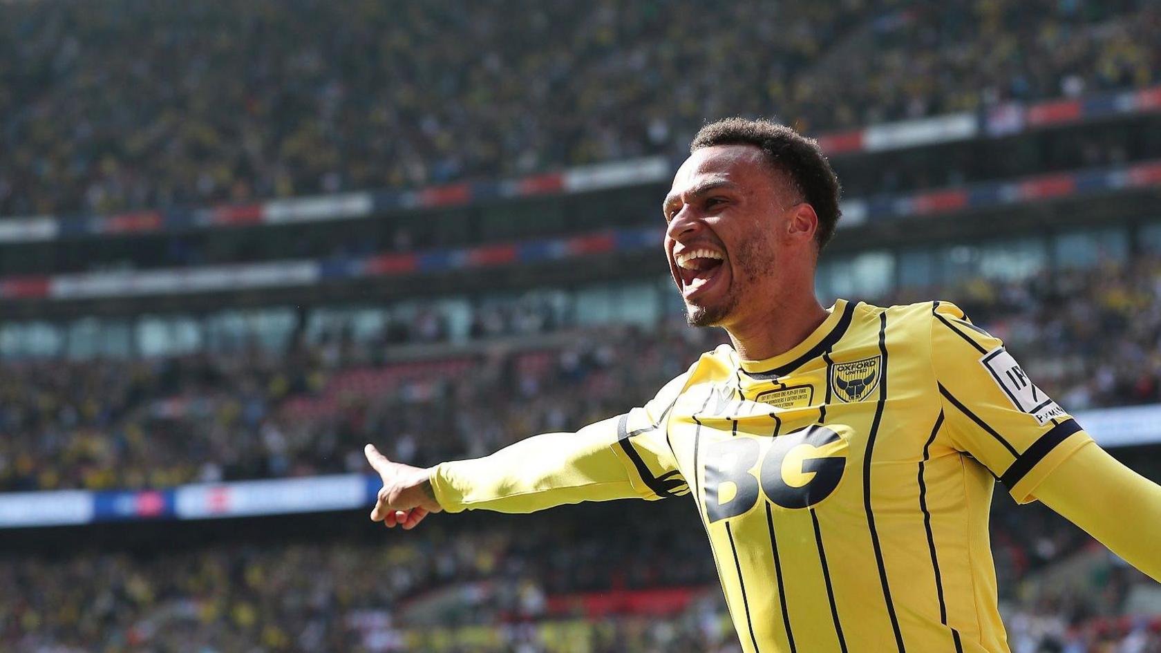 Josh Murphy celebrates for Oxford United