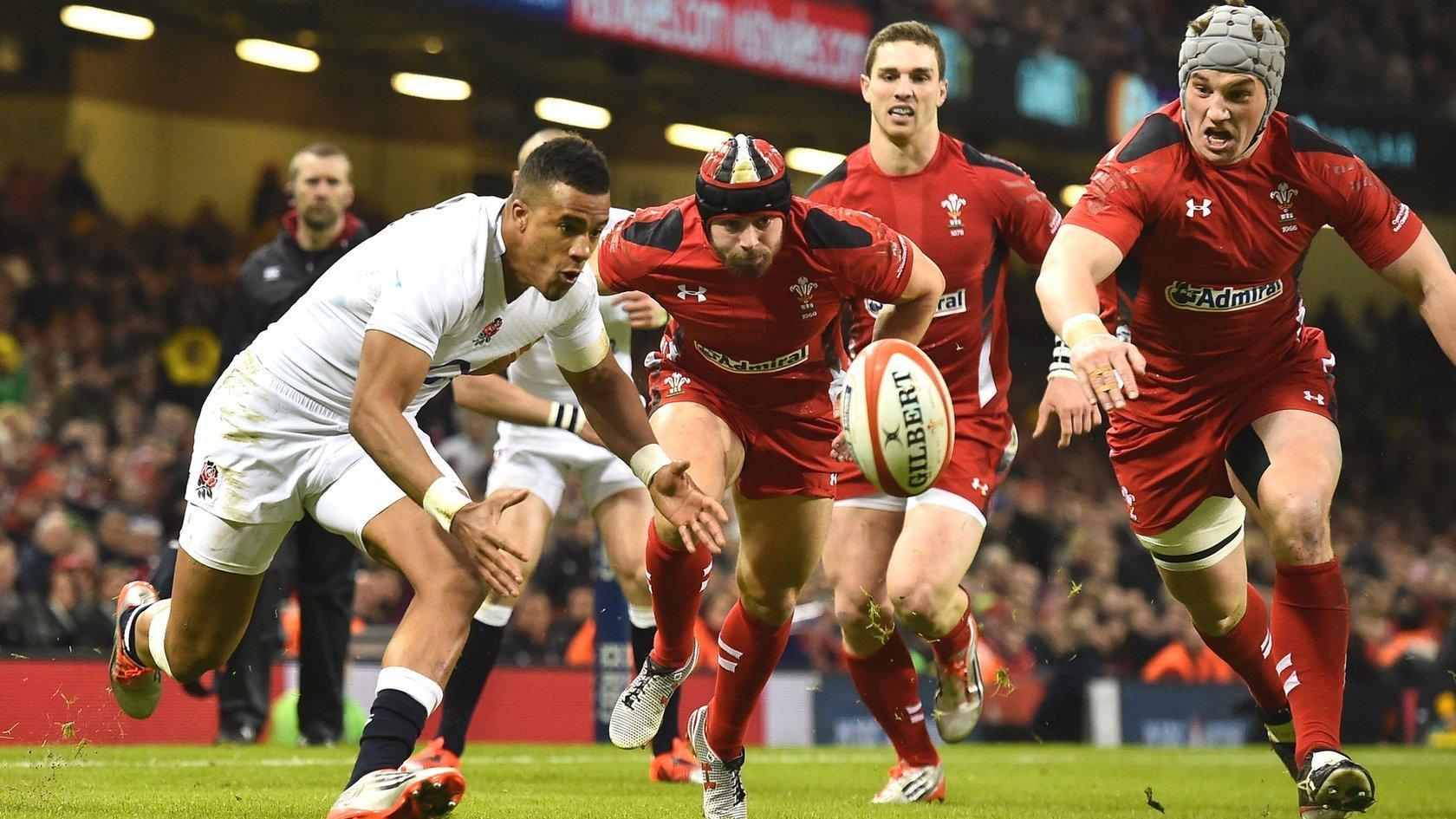 Anthony Watson heading for a try