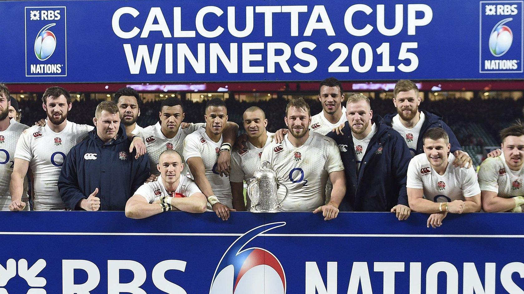 Chris Robshaw lifts the Calcutta Cup