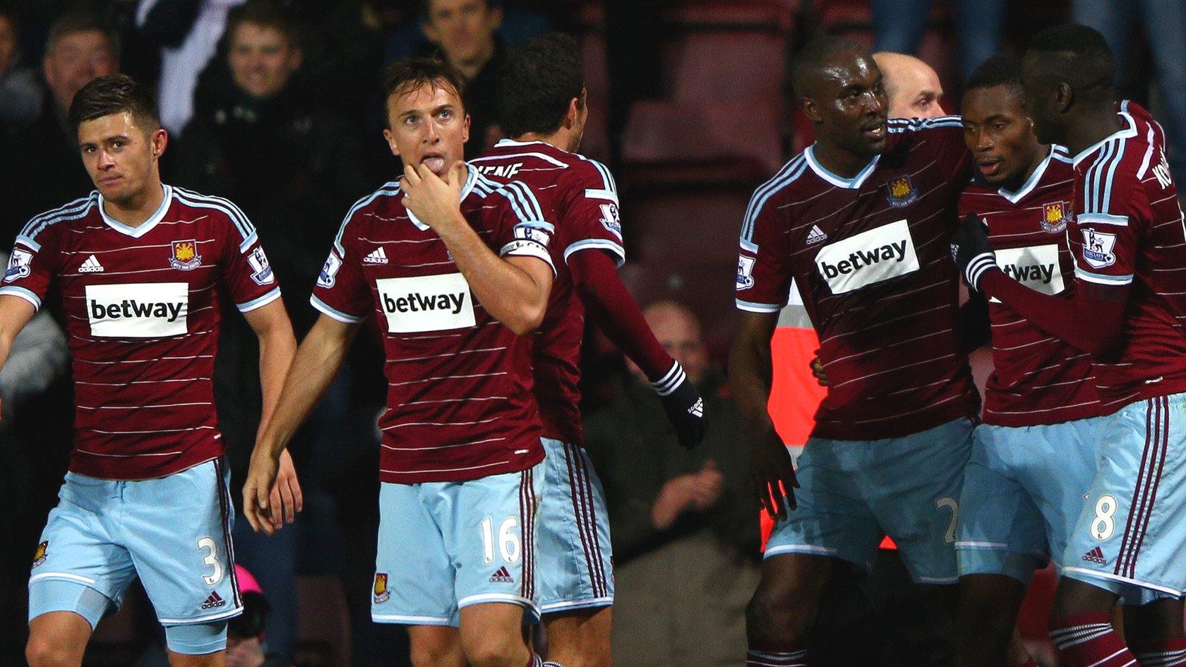 West Ham players celebrate