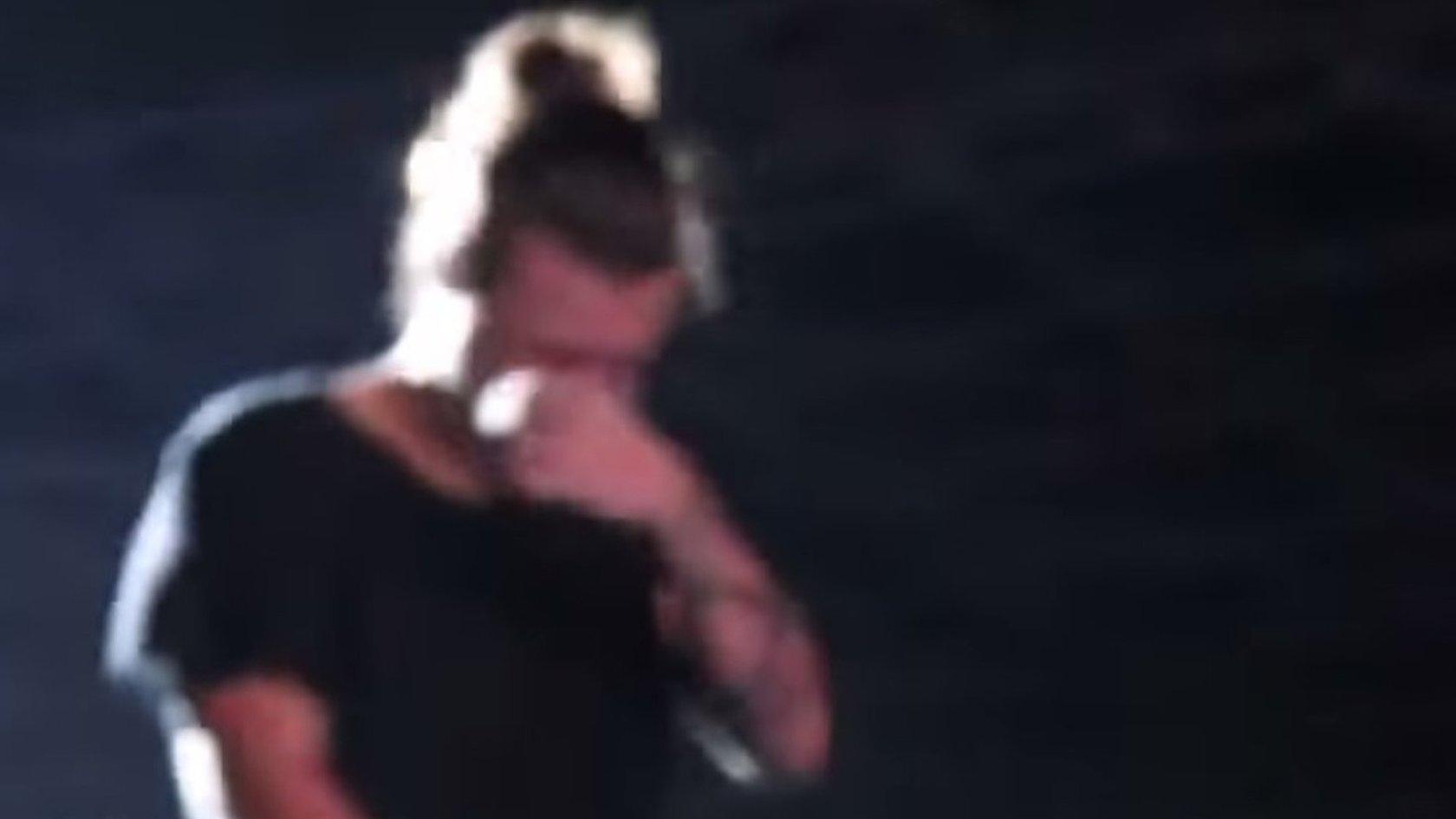 Harry Styles crying on stage