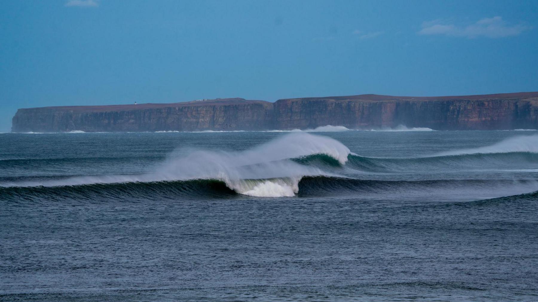 Waves at Thurso