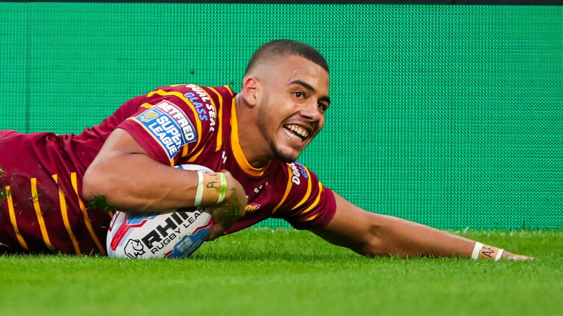 Darnell McIntosh scores a try for Huddersfield Giants