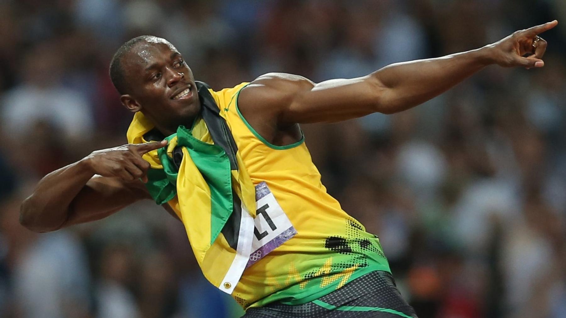 Usain Bolt celebrates after he wins gold during the Men's 200m final at the London 20212 Olympic Games.