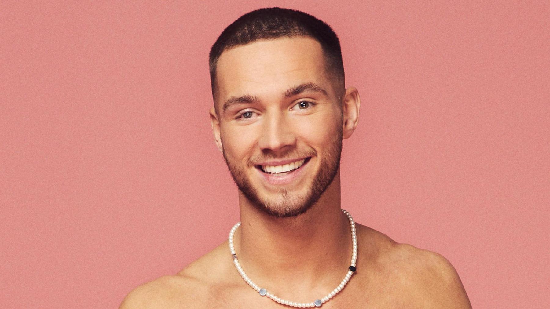 Ron Hall, Love Island contestant