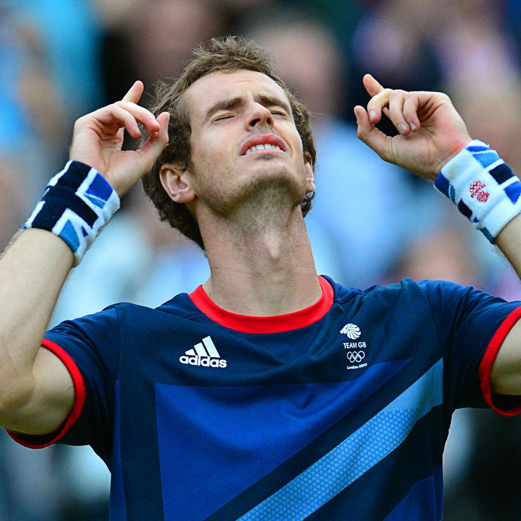 Andy Murray celebrates winning Olympic gold