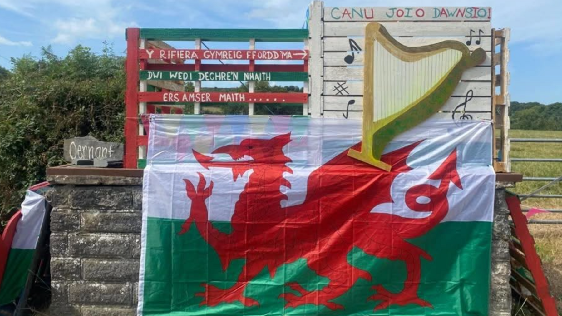 Teyrngedau Ail Symudiad