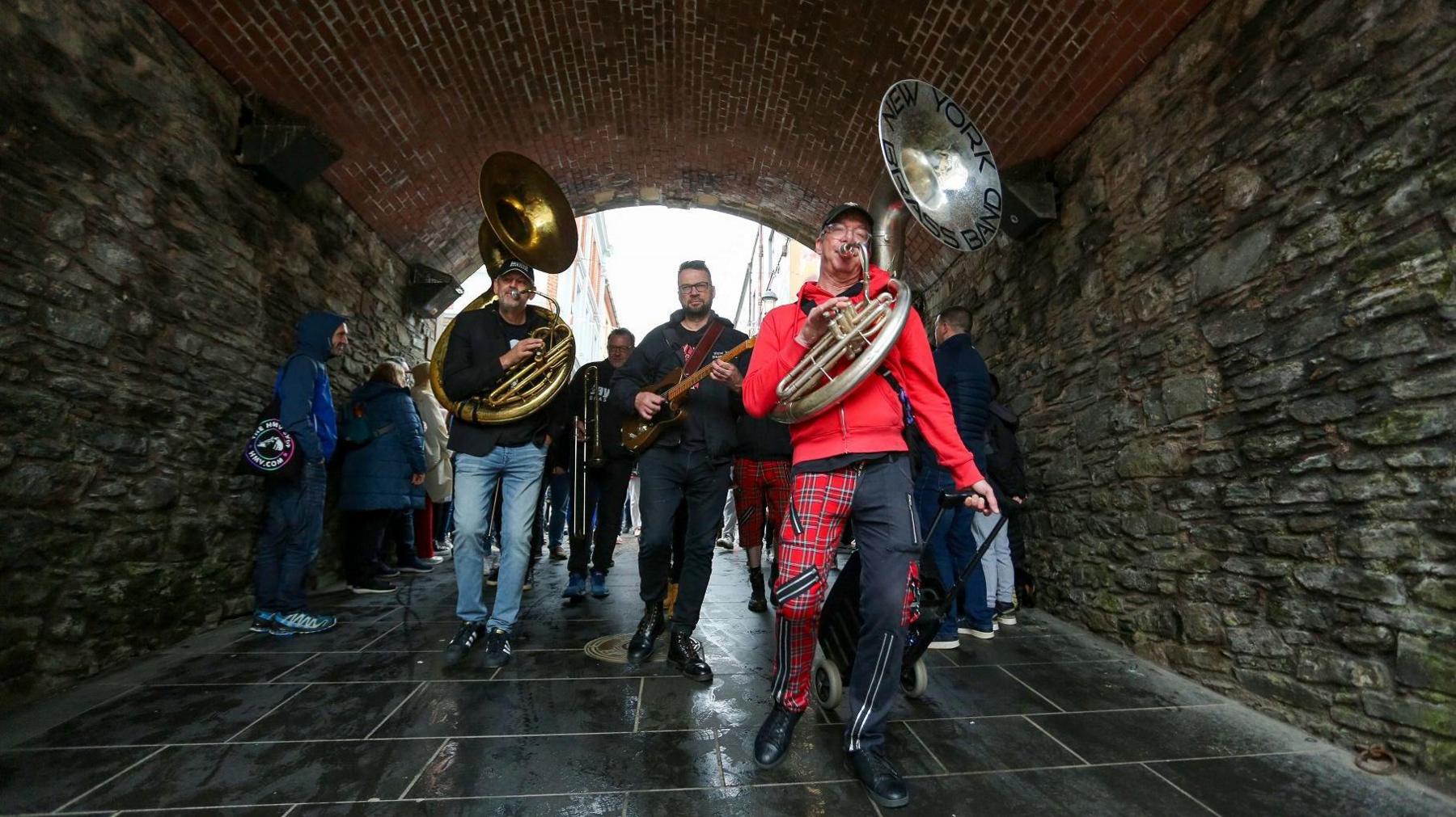 jazz perfomers at derry jazz festival