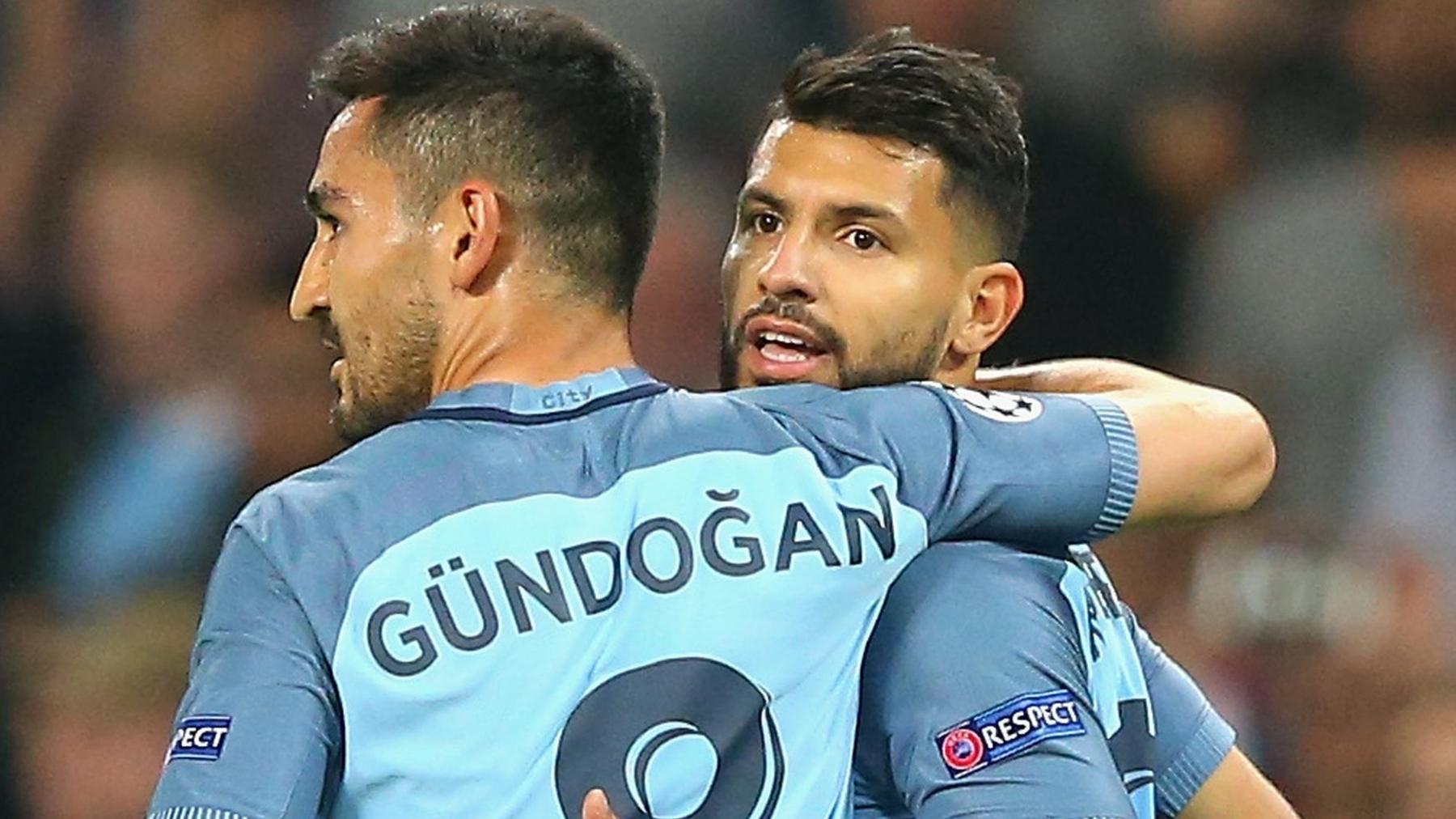 Sergio Aguero celebrates