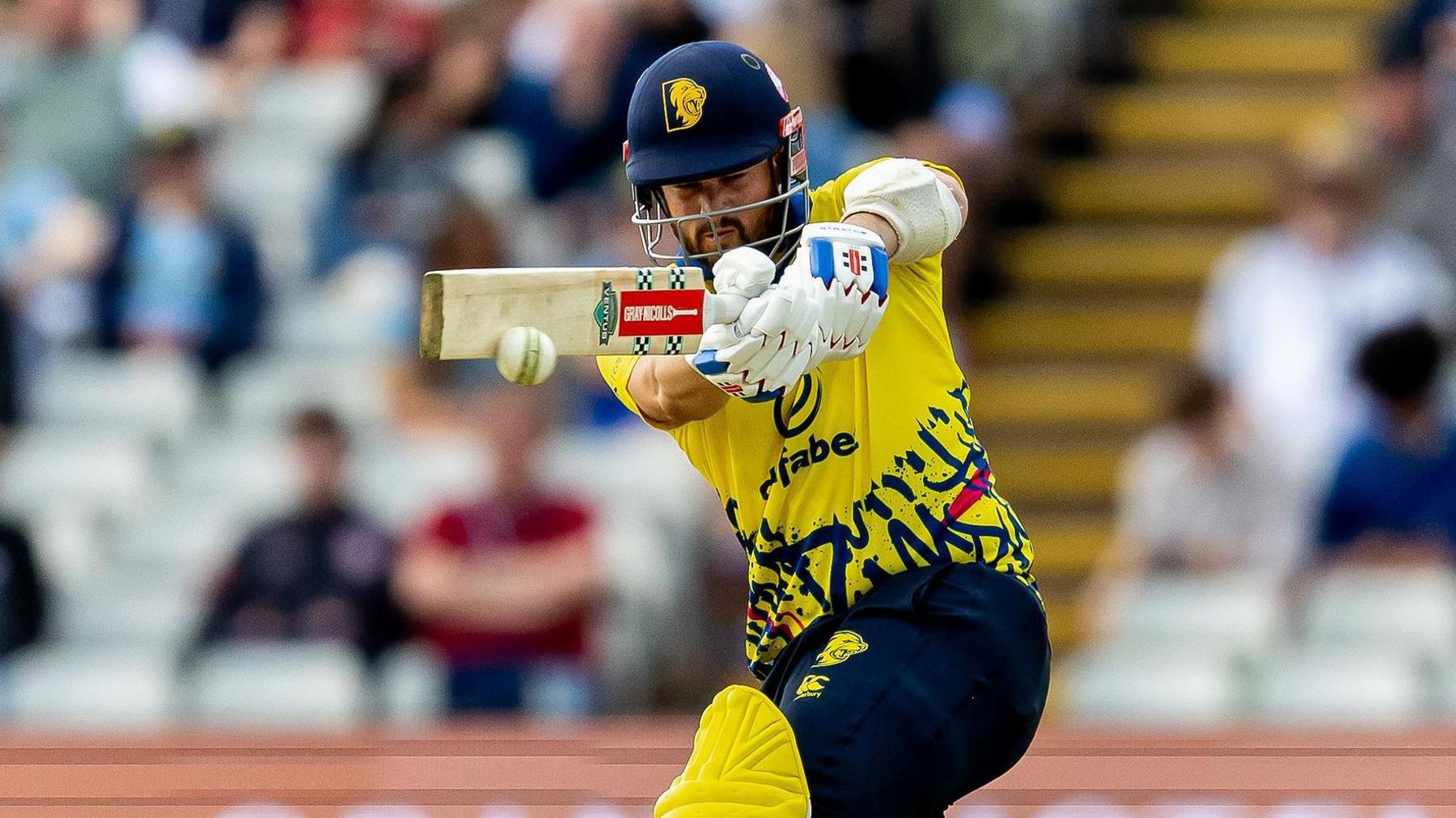 Ollie Robinson batting for Durham in the T20 Blast